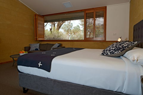 Prairie Hotel - Accommodation Bookings 2