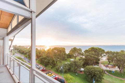 Rockingham Apartments - Accommodation Bookings 2
