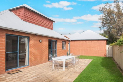 Wills - Accommodation Bookings 1