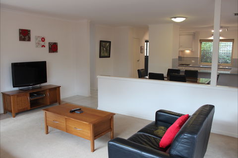 Adelaide Serviced Accommodation - Childers House - Accommodation Bookings 1