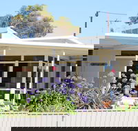Deckadence Seafront - Accommodation Bookings