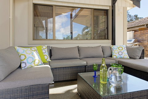 Fran, Private Jetty On Port Canals - Accommodation Bookings 2