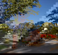 Golden Country Motel and Caravan Park - Accommodation Bookings