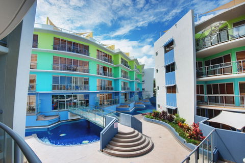 Rolling Surf Resort - Accommodation Bookings 1