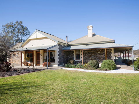 SINKINSON HOUSE - Mount Torrens - Accommodation Bookings 0