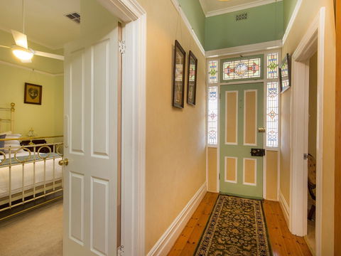 SINKINSON HOUSE - Mount Torrens - Accommodation Bookings 1