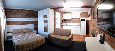 Tally Ho Motor Inn - Accommodation Bookings 0
