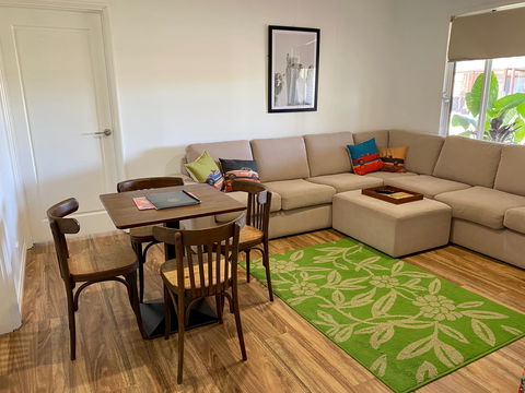 The Mains Guest House - Accommodation Bookings 2