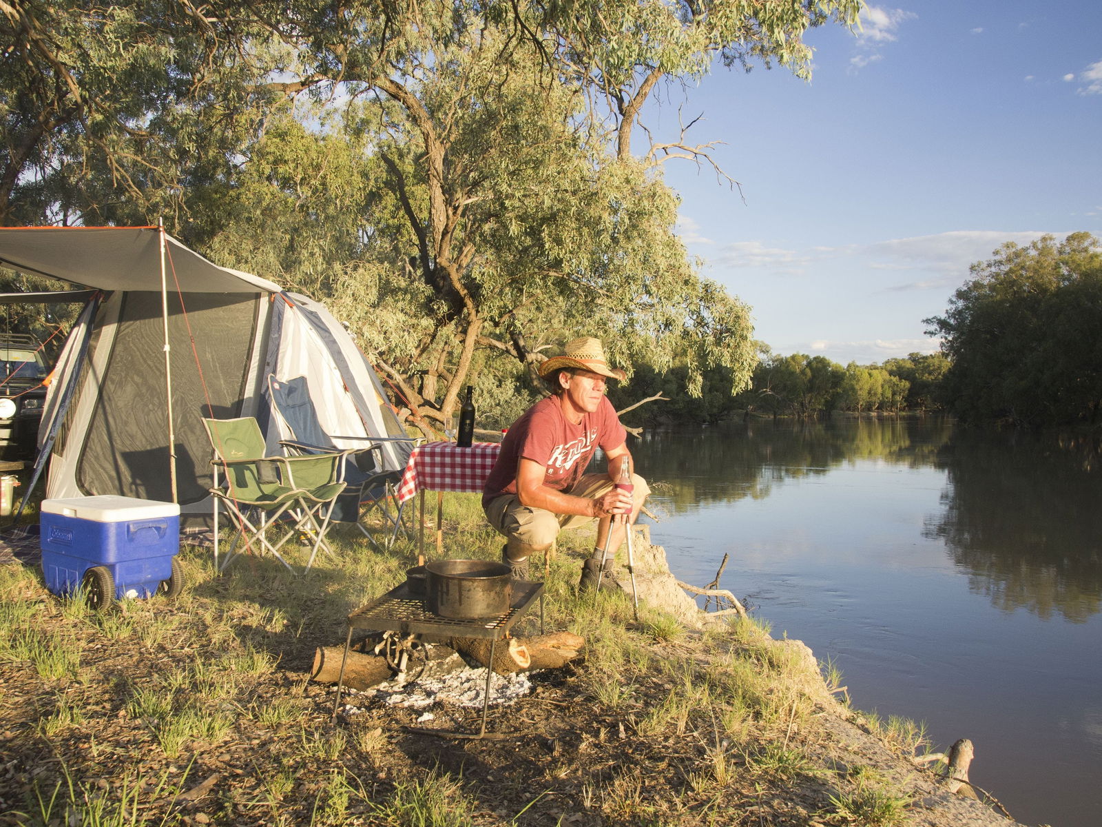 Louth NSW Accommodation Bookings