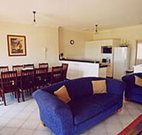 A Beachfront Villa Rockingham - Accommodation Bookings