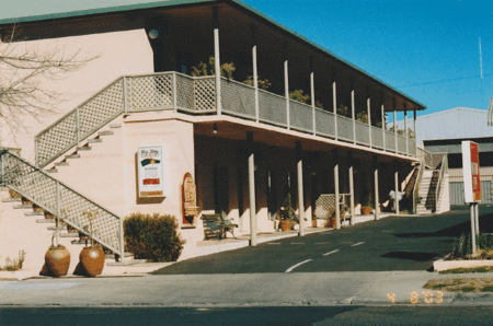 New England Motor Inn - Accommodation Bookings