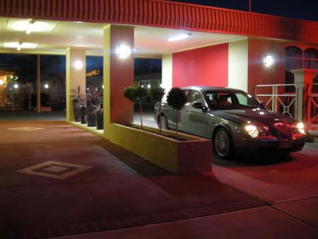 Desert Sand Motor Inn - Accommodation Bookings 0