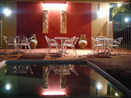 Desert Sand Motor Inn - Accommodation Bookings 1