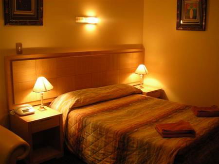 Desert Sand Motor Inn - Accommodation Bookings 2