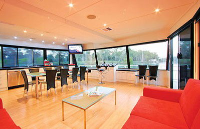 All Seasons Houseboats - Accommodation Bookings 1