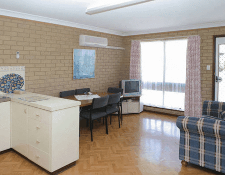 Port Denison Holiday Units - Accommodation Bookings 1