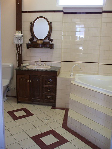 Shamrock Hotel - Accommodation Bookings 1