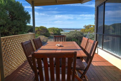 Emu Bay Holiday Homes - Accommodation Bookings 5