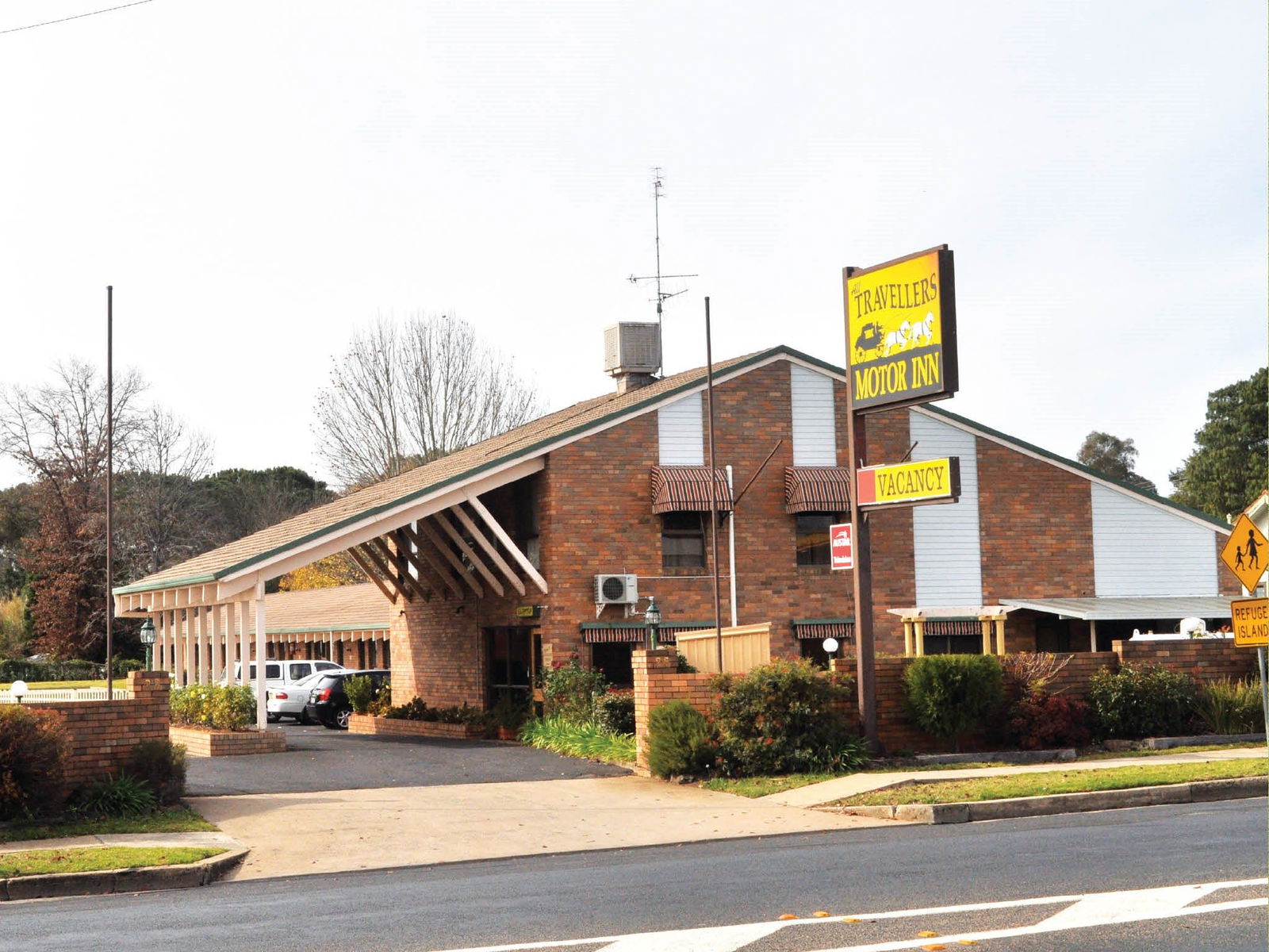All Travellers Motor Inn - thumb 0