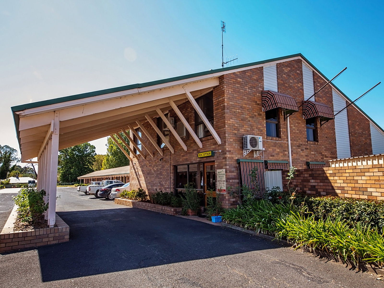 All Travellers Motor Inn - thumb 2