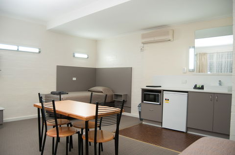 Bishop's Lodge - Accommodation Bookings 0