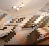 Cobb  Co Court Boutique Hotel - Accommodation Bookings
