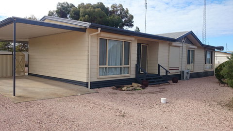 Cornwall House - Accommodation Bookings 2