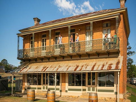 Hosies - Accommodation Bookings 0
