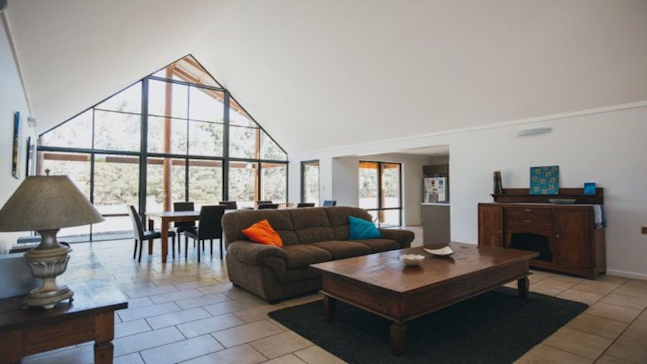 Kangaroo Retreat Holiday House - thumb 0