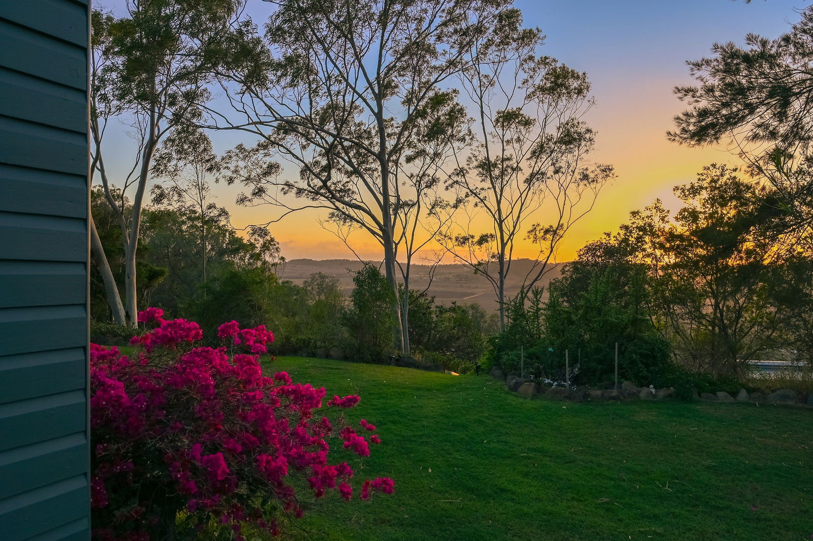 Postmans Ridge QLD Accommodation Bookings