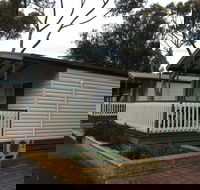 Lake Albert Caravan Park Meningie SA - Accommodation Bookings