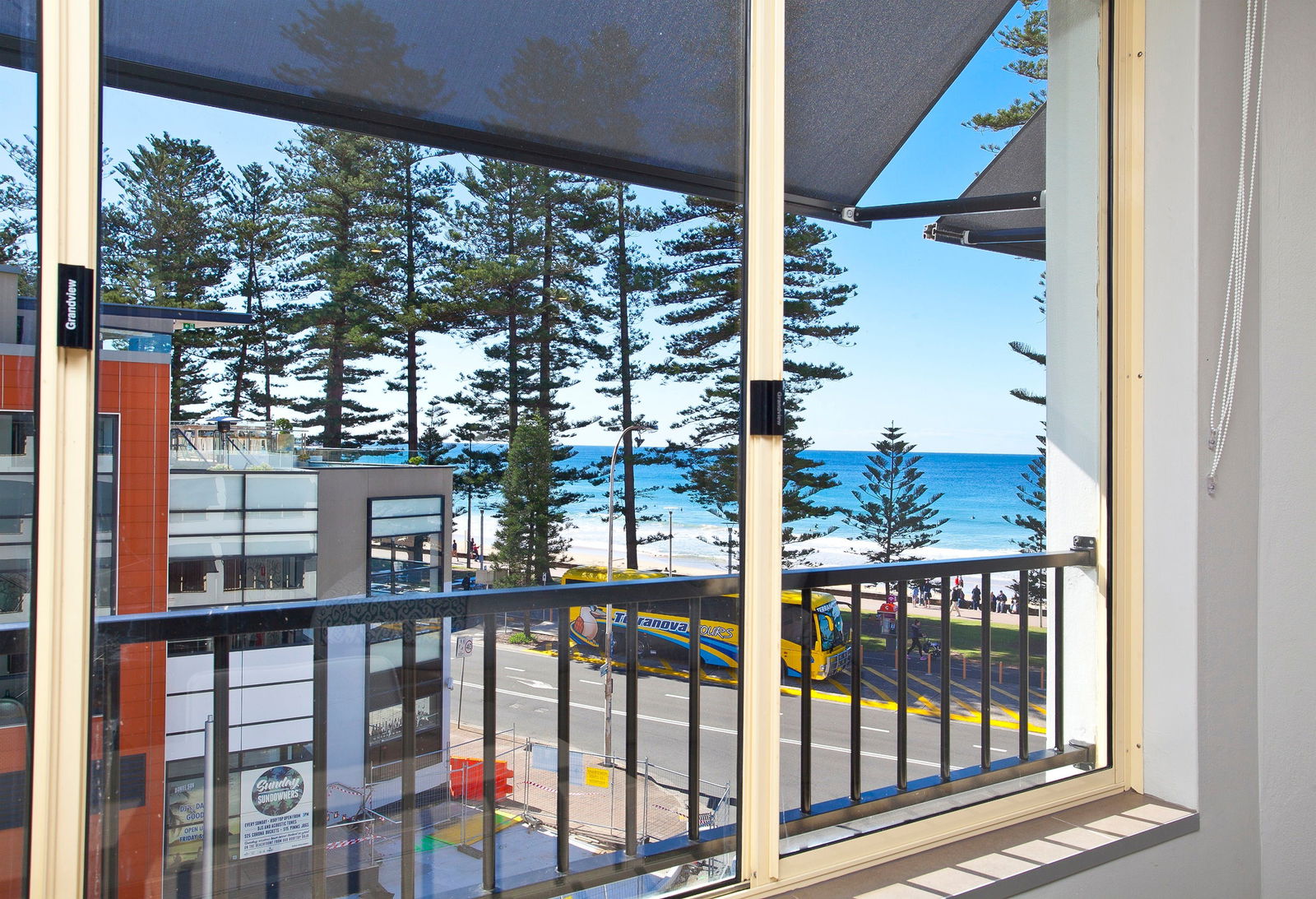 Manly Paradise Beachfront Motel And Apartments - thumb 1
