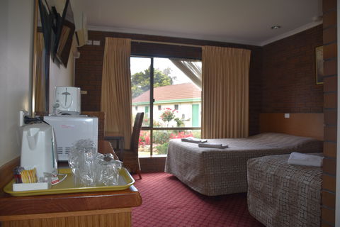 Mount Barker Valley Views Motel And Chalets - Accommodation Bookings 0