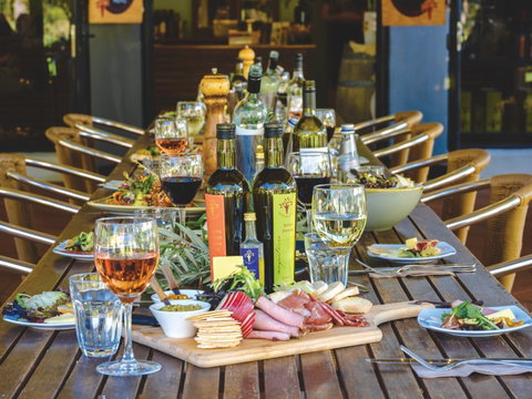 Olio Bello Lakeside Glamping - Accommodation Bookings 2