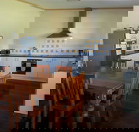 Phoenix Cottage - Accommodation Bookings