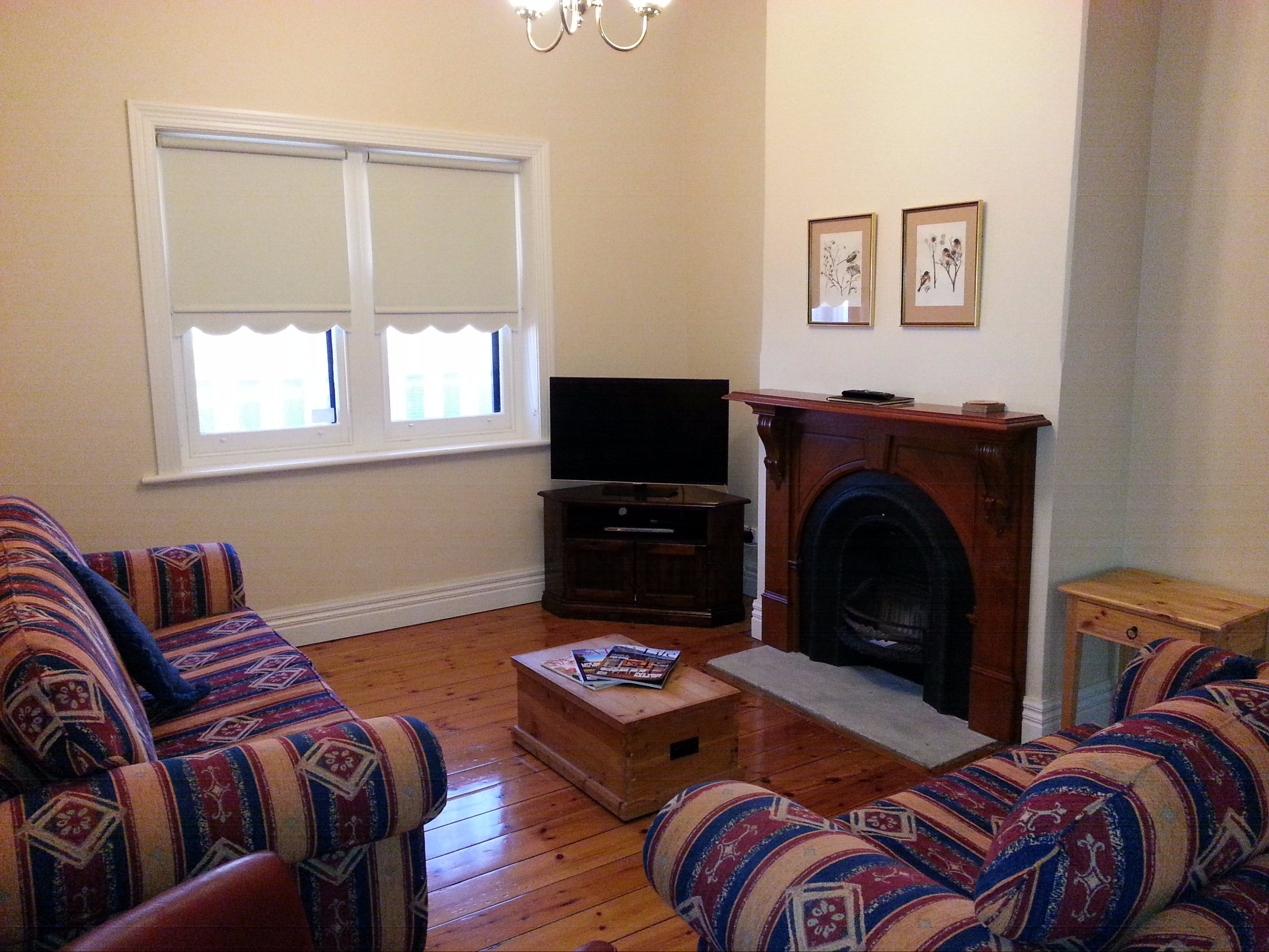 Phoenix Cottage - thumb 1