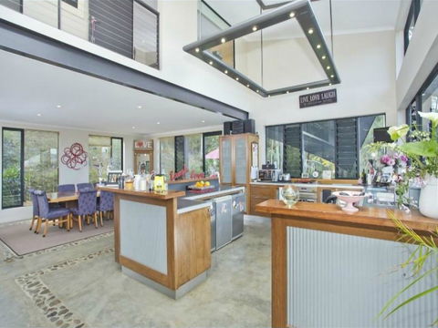 The Barrough - Accommodation Bookings 1