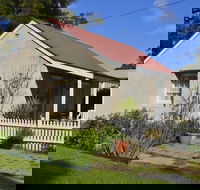 Almond Tree Cottage - Accommodation Bookings