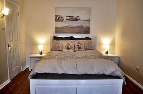 Almond Tree Cottage - Accommodation Bookings 1