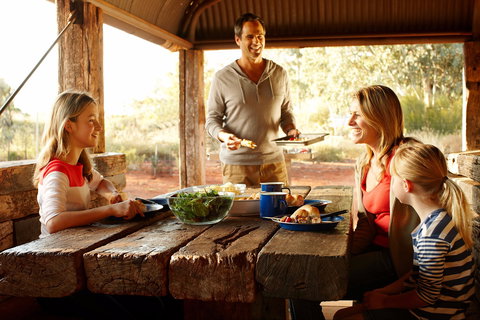 Ayers Rock Campground - Accommodation Bookings 2