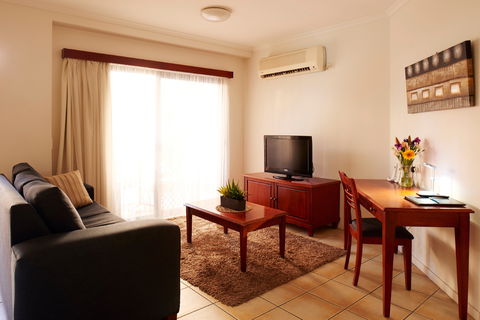 Coffee House Apartment Motel - Accommodation Bookings 2