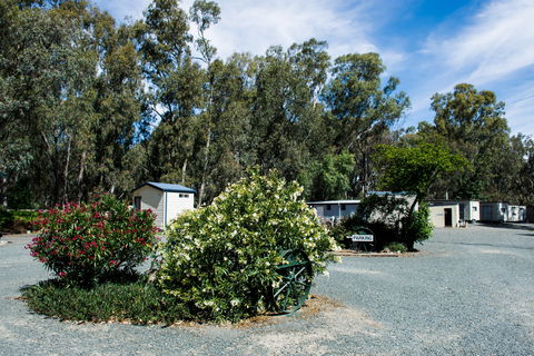 Deniliquin Car-O-Tel And Caravan Park - Accommodation Bookings 1