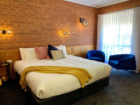 Golden River Motor Inn - Accommodation Bookings 1