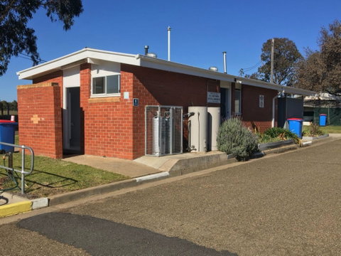 Harden Caravan Park - Accommodation Bookings 2