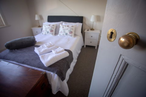 Helensburgh Hotel - Accommodation Bookings 0