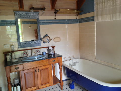 Longbeach Clifftop Retreat - Accommodation Bookings 2