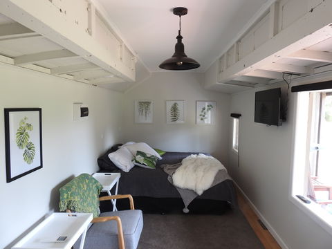 Miners Ridge Vineyard Railway Carriage B&B - Accommodation Bookings 0