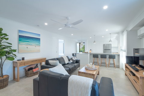 Munna Beach Apartments - Accommodation Bookings 1