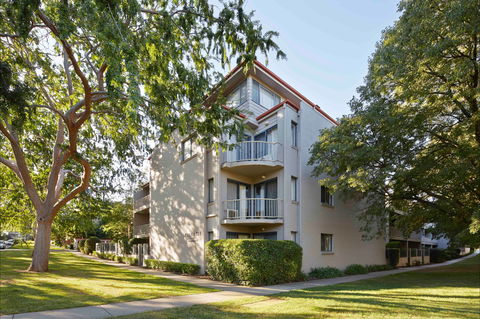 Pinnacle Apartments - Accommodation Bookings 1
