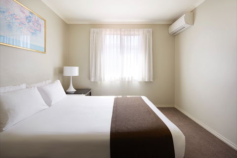 Pinnacle Apartments - Accommodation Bookings 2